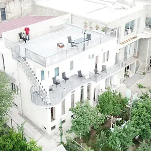 Nocleg ze śniadaniem Upstairs, Tbilisi